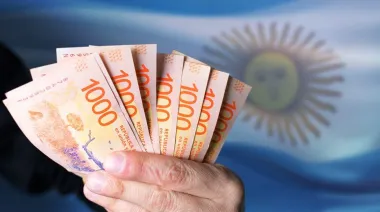 Ingresos en baja y gastos en alza: por qué cada vez cuesta más llegar a fin de mes