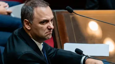 Caso Adorni: avanzan las pericias y diputados piden interpelarlo en el Congreso