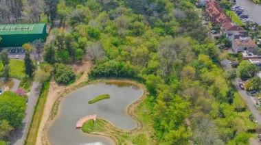 La reserva ecológica de San Fernando invita a recorrer bosques, lagunas y senderos junto al río
