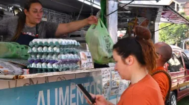 Los Mercados Bonaerenses continúan recorriendo Morón con productos a precios accesibles