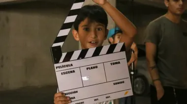 Convocan a niños y adolescentes a contar historias de sus barrios a través del cine