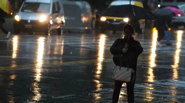 Arranca la semana con lluvias en el AMBA: cuándo mejora el tiempo y cómo seguirá el pronóstico