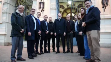 Tras reunirse con Kicillof, intendentes peronistas presentaron un nuevo espacio político
