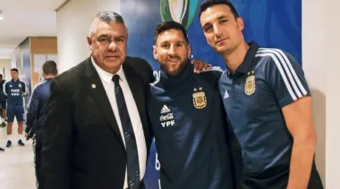 Claudio Tapia respaldó a Scaloni y habló del futuro de Messi en la Selección Argentina