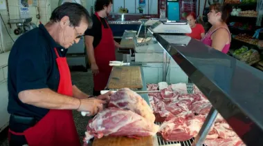 El consumo de carne vacuna sigue en caída y marca un nuevo mínimo histórico