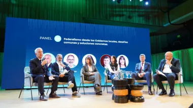 Intendentes reclaman una nueva distribución de recursos para fortalecer a los gobiernos locales