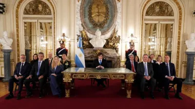 Milei anunció medidas por Malvinas y cuestionó la explotación petrolera británica