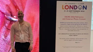 Un médico platense fue reconocido en Londres por una innovadora técnica oftalmológica