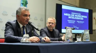 Pareja encabezó una jornada de LLA con intendentes y apuntó a un plan de gobierno para 2027