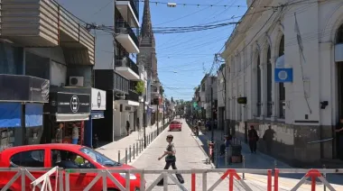Luján mejoró casi dos kilómetros de calles y avanzó con el retiro de cables del casco histórico