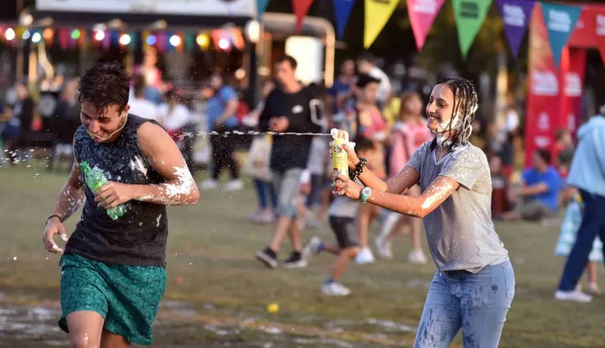 Carnaval con calor, humedad y lluvias en Buenos Aires: así se perfila el fin de semana largo