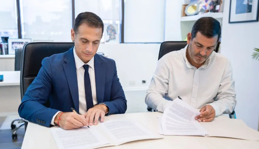 Lanús firmó un convenio con Dolores para acceder con descuento al Parque Termal