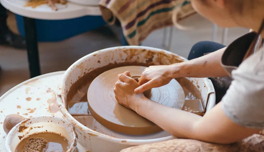 Tigre: lanzan la convocatoria 2026 de un programa gratuito de cerámica