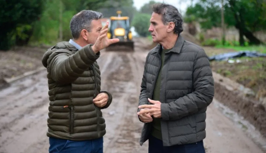 En Roque Pérez, Katopodis recorrió obras en la cuenca del río Salado
