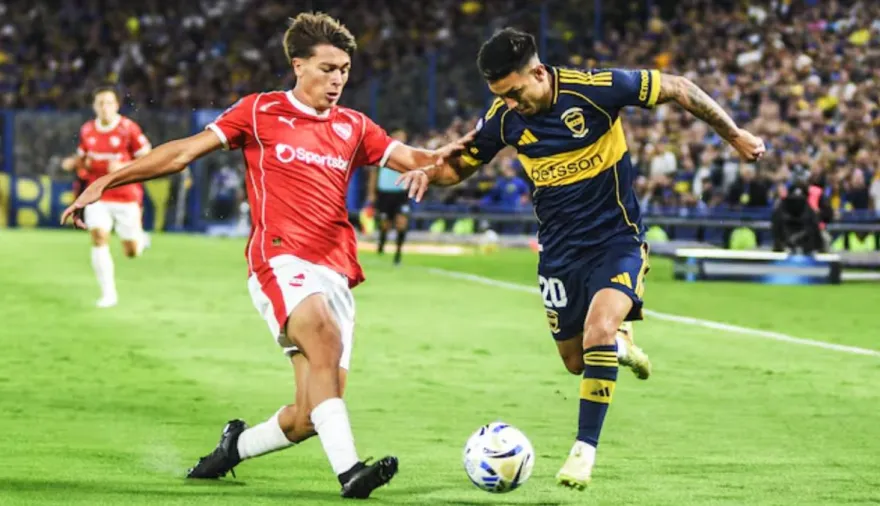 Empate con polémica: el Rojo ganaba y Boca lo igualó desde los doce pasos