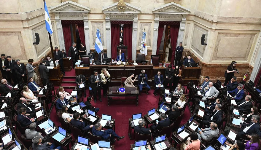 El Gobierno intensifica las gestiones en el Senado para reunir los votos que permitan avanzar con la reforma electoral