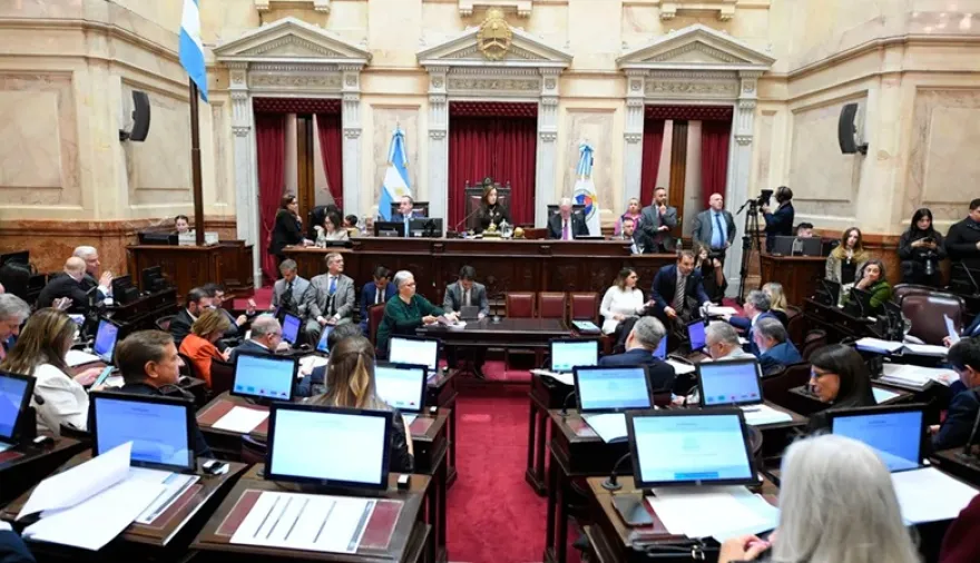 Tras la polémica por las dietas, LLA donará el aumento de sus senadores