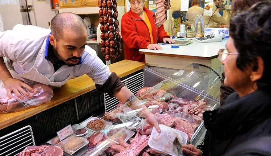El consumo de carne vacuna cayó 11,5% en el primer semestre y alcanzó uno de los niveles más bajos de las últimas décadas