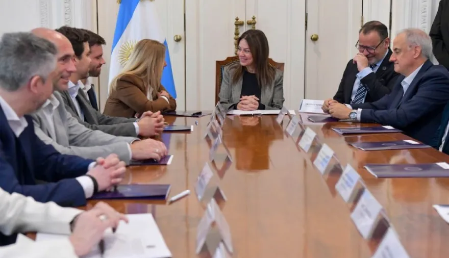 Capital Humano impulsa la educación financiera para jóvenes y docentes junto al sector bancario