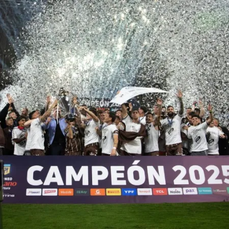 Platense derrotó 1-0 a Huracán y se consagró campeón por primera vez en su historia