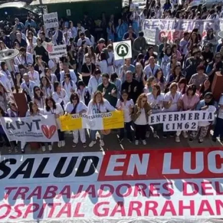Paros, marcha federal y reclamo por la ley de emergencia: el Garrahan profundiza su lucha