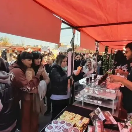 “Sabores del Mundo” llega a Tres de Febrero: feria de colectividades con gastronomía, música y actividades