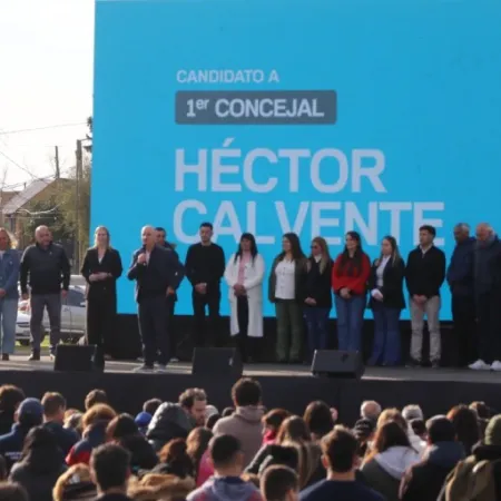 Jaime Méndez y Héctor Calvente presentaron el partido vecinal Primero San Miguel