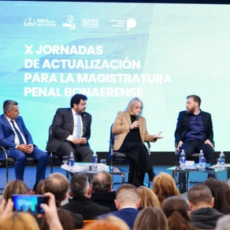 Magistrados y expertos debatieron en la UNLZ sobre los desafíos del sistema penal bonaerense