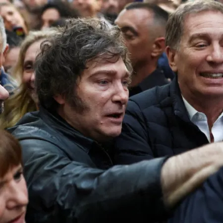 Milei designó a Diego Santilli como nuevo ministro del Interior