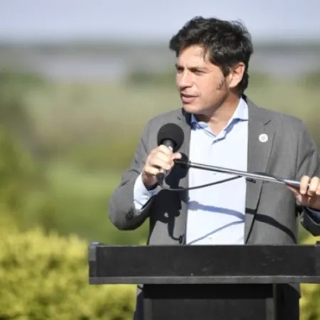 Fuerte advertencia de Kicillof por la caída del turismo y el consumo en la Provincia de Buenos Aires