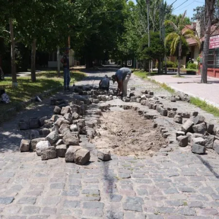 Lomas de Zamora avanza en la recuperación de calles adoquinadas