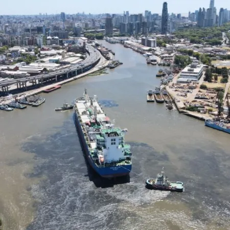 Hito operativo en el Puerto de Dock Sud