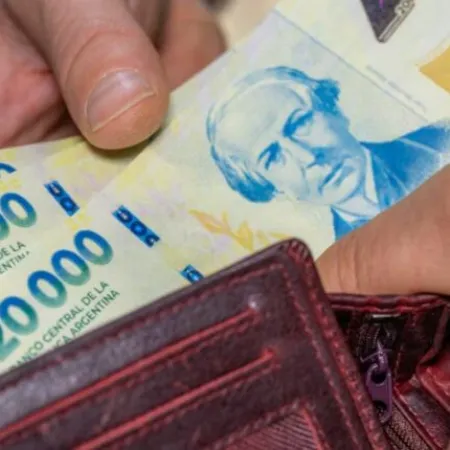 Ajuste y caída del poder adquisitivo: 4 de cada 10 argentinos no llegan a fin de mes