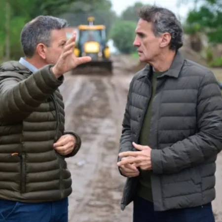 En Roque Pérez, Katopodis recorrió obras en la cuenca del río Salado