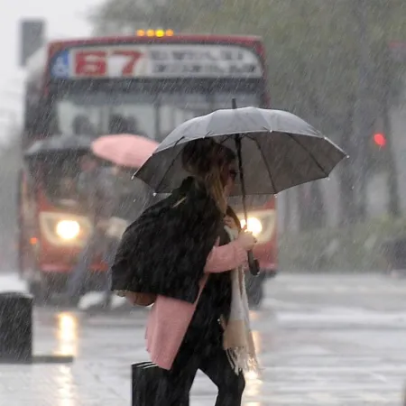 Semana con vaivenes: vuelven las lluvias y tormentas a mitad de semana