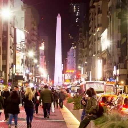 Menos turistas y menor consumo en el fin de semana largo por el Día del Trabajador