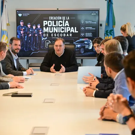 Intendentes impulsan una reforma para fortalecer las policías municipales