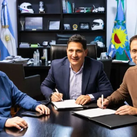 Lanús Gobierno y Provincia firmaron un acuerdo para reforzar la seguridad vial