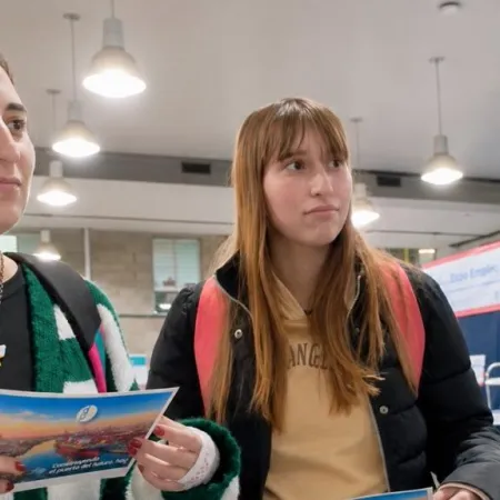 El Puerto de Dock Sud potencia el talento local en la Expo Empleo UTN Avellaneda 2026