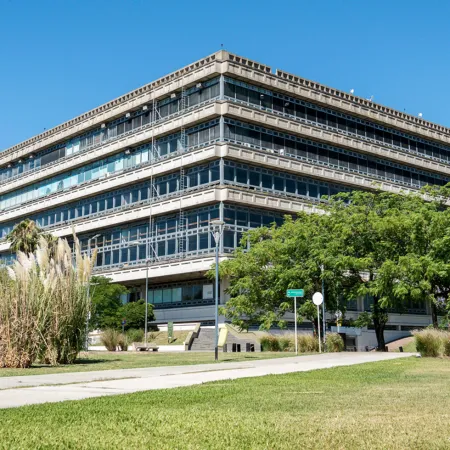 La crisis presupuestaria golpea a las universidades públicas: Argentina pierde terreno en el ranking mundial de investigación