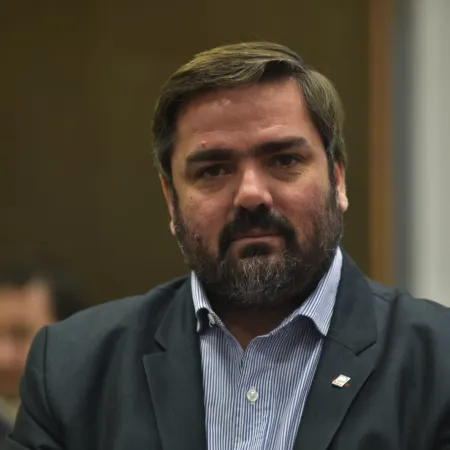 Emiliano Balbín: "La prioridad del radicalismo bonaerense son los vecinos de la Provincia"