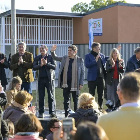 Kicillof encabezó inauguraciones en Benito Juárez