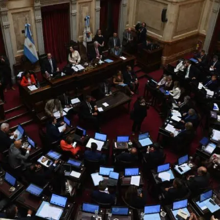El oficialismo intenta aprobar en el Senado la reforma sobre propiedad privada y 36 pliegos judiciales
