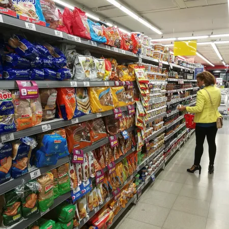 La inflación bajó al 1,9% en junio, pero el alivio para el bolsillo todavía no llega