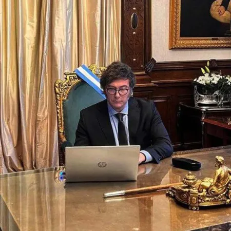 Milei acelera una reestructuración del Gabinete para relanzar la gestión