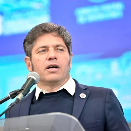 Kicillof busca ordenar al peronismo bonaerense mientras empieza a mirar hacia 2027