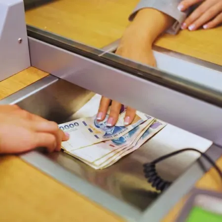 El crédito busca recuperar protagonismo, pero las familias y empresas enfrentan tasas y morosidad