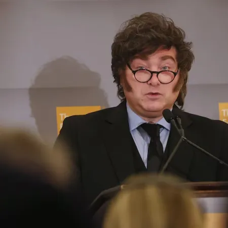 La confianza en el Gobierno de Milei volvió a caer y quedó en el peor nivel de su gestión