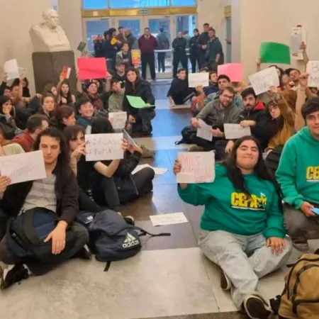 Universitarios volvieron a reclamar por el financiamiento y crece la tensión con el Gobierno